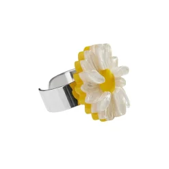 She Loves Me Daisy Statement Ring^Erstwilder Outlet