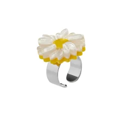 She Loves Me Daisy Statement Ring^Erstwilder Outlet