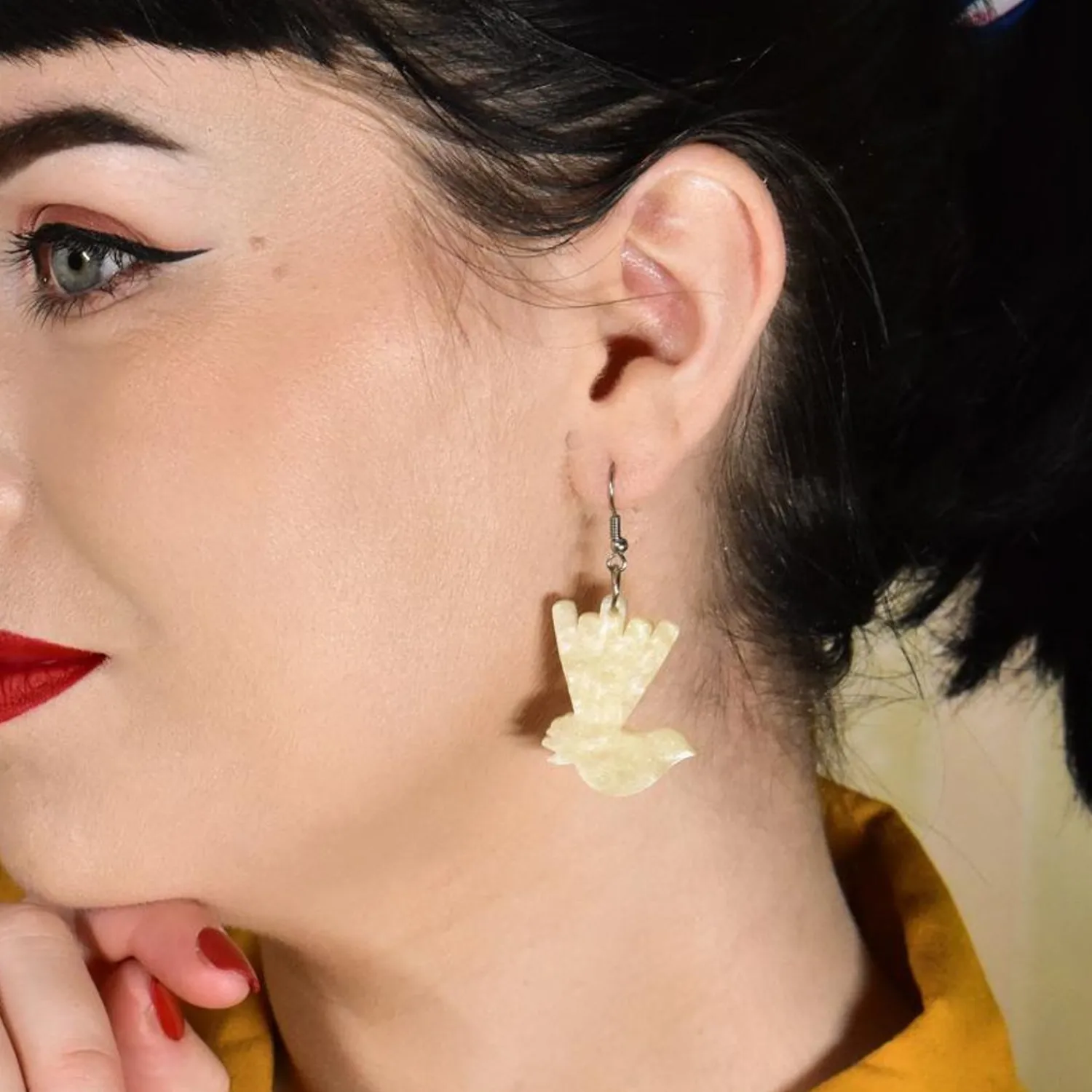 Wagtail Ripple Glitter Resin Drop Earrings - Cream^Erstwilder Online