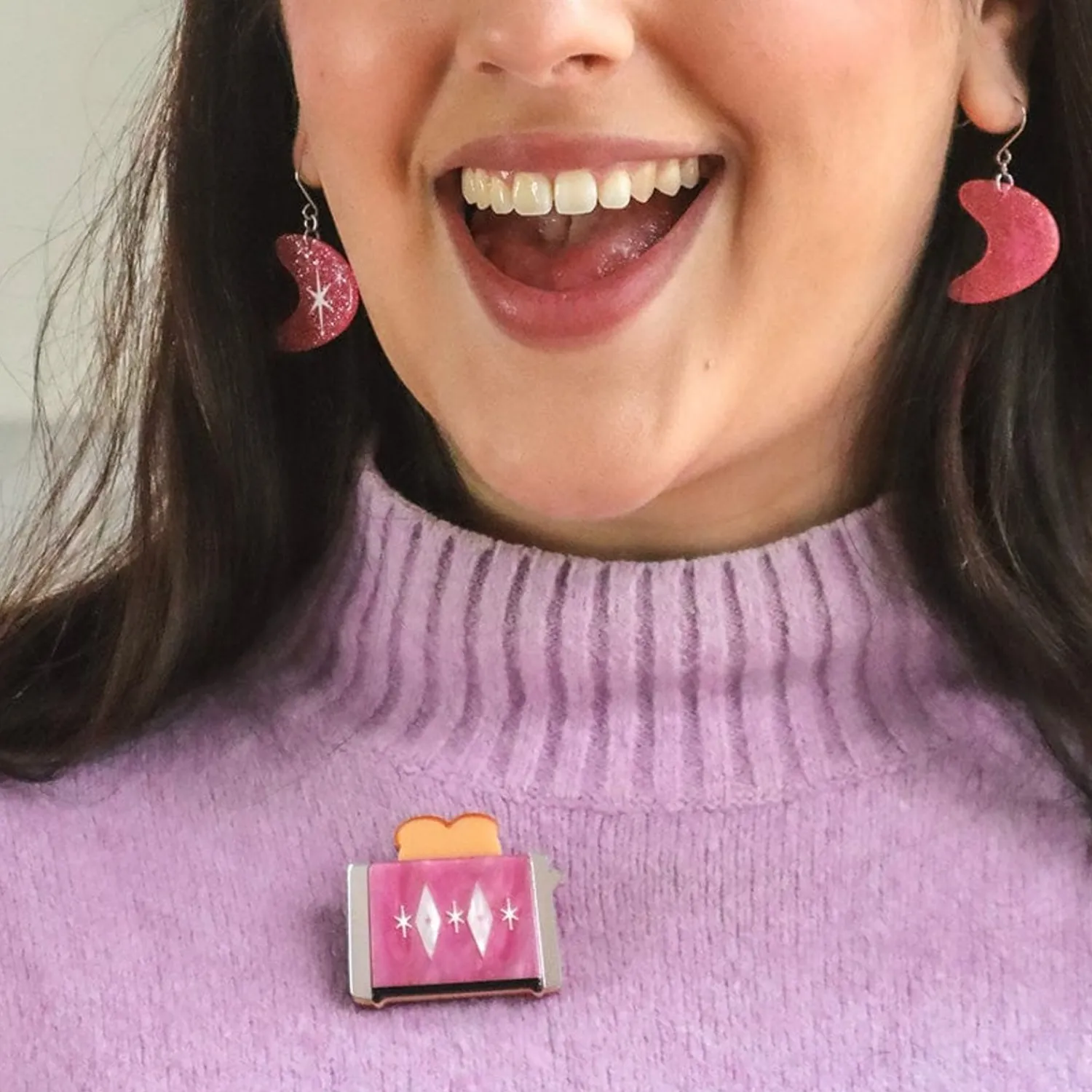 Warm And Toasty Brooch^Erstwilder New