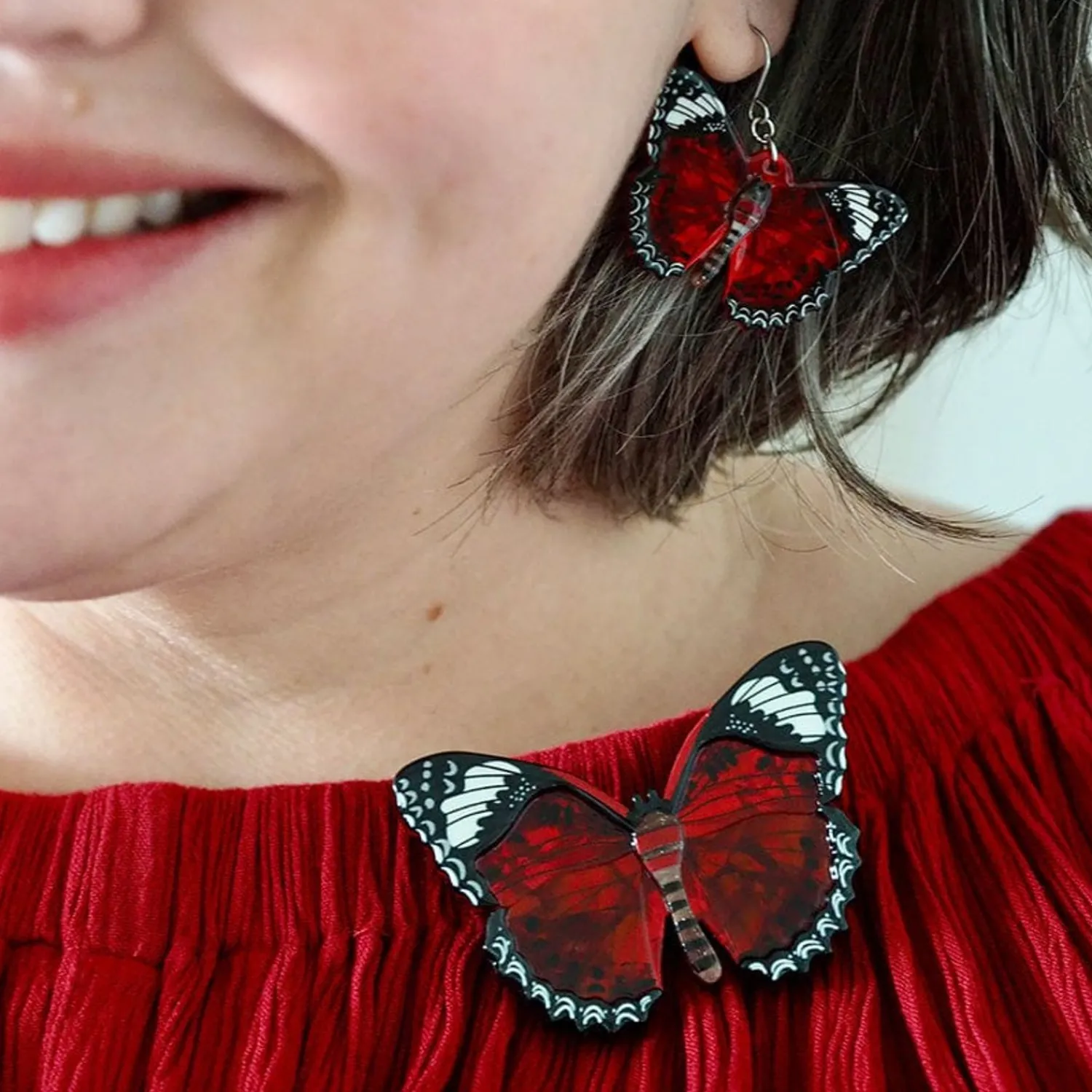 Wings Laced In Red Brooch^Erstwilder Sale