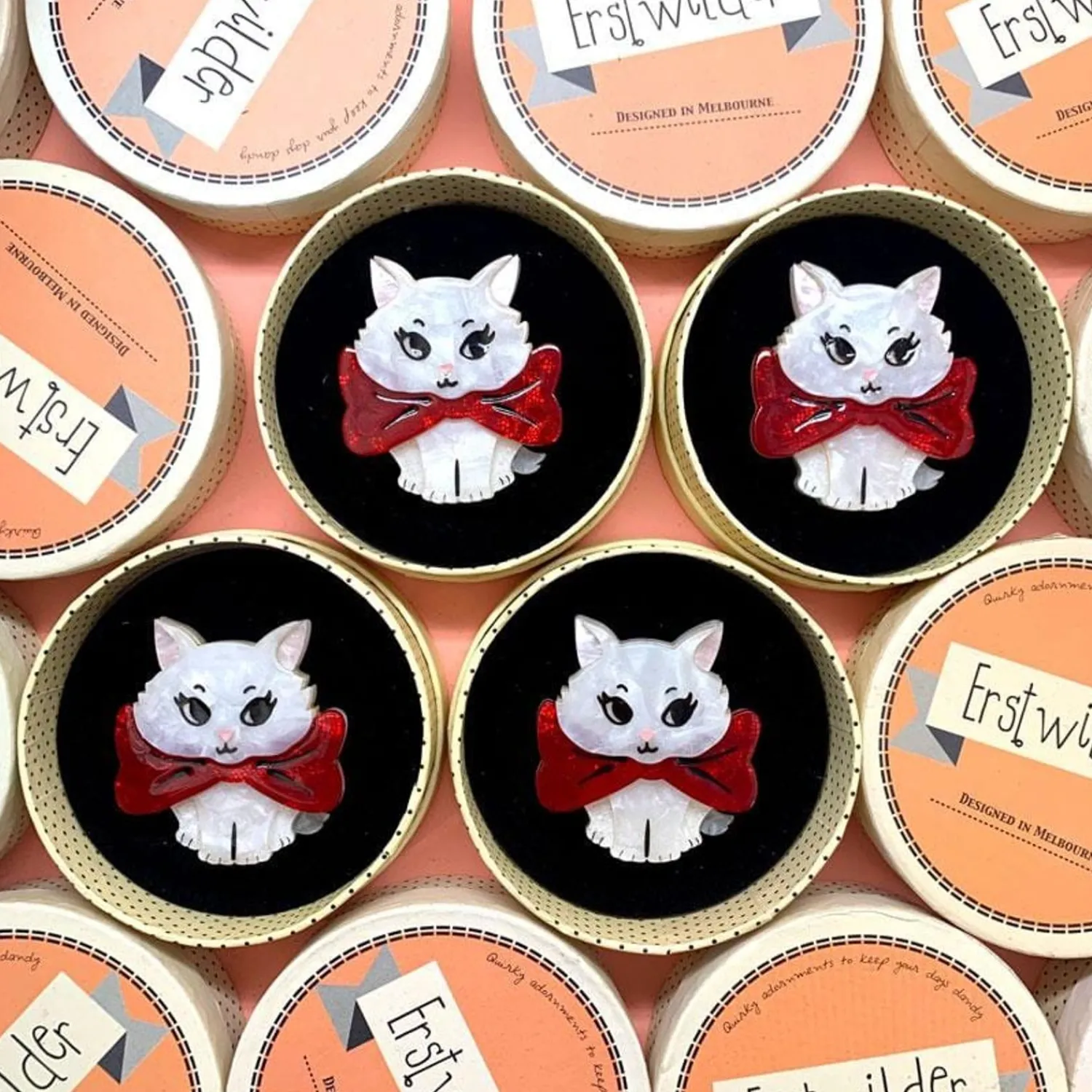 Wrapped Up In Love Kitten Brooch^Erstwilder Clearance